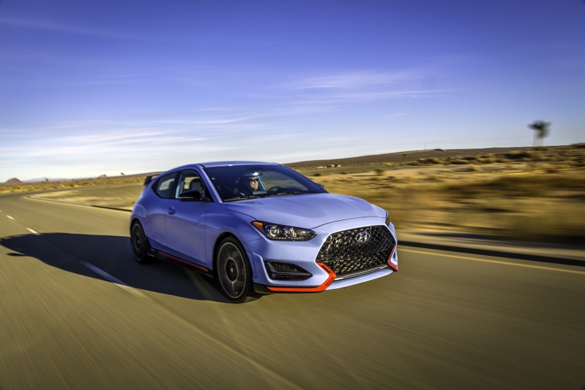 2019 Hyundai Veloster debuts at Detroit Auto Show – new N performance model joins the range with 275 hp 762892