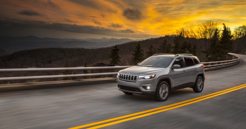 2019 Jeep Cherokee fully revealed – new 2.0L turbo 766488