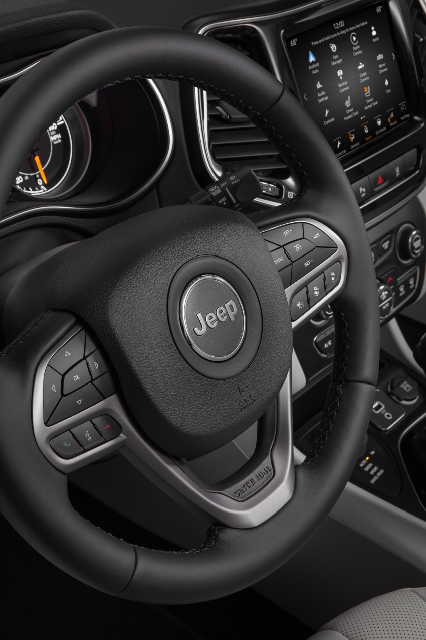 2019 Jeep Cherokee fully revealed – new 2.0L turbo 766533