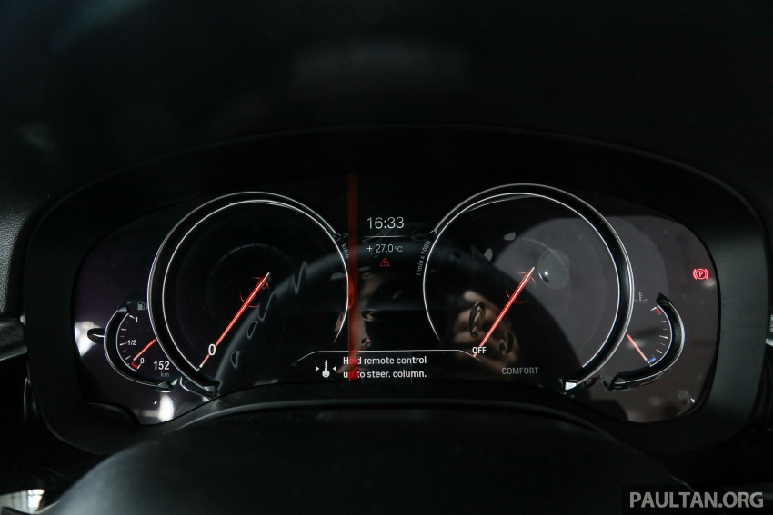 GALLERY: BMW 530e iPerformance plug-in vs 530i Image #769838