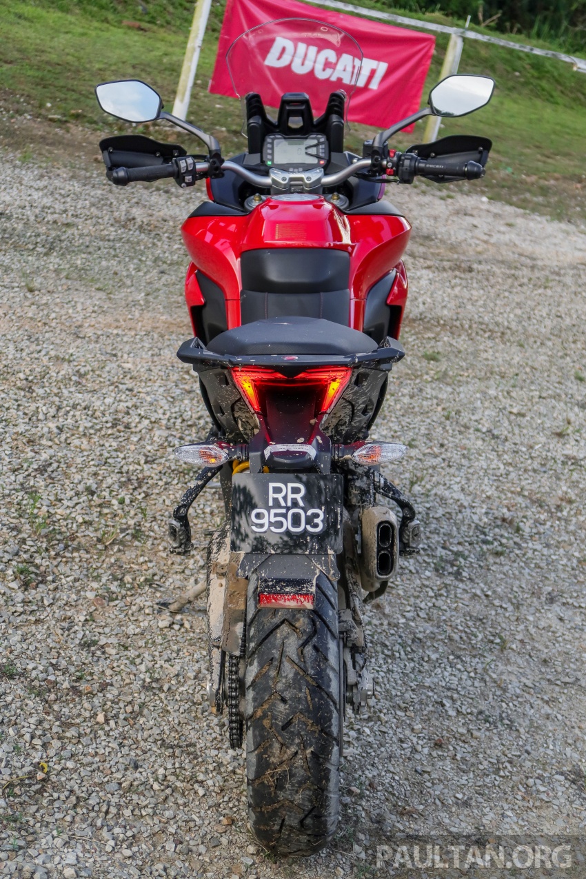 TUNGGANG UJI: Ducati Multistrada 950 – tidak seliar abangnya, mudah dikawal termasuk di jalan offroad 771629