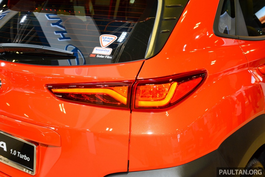 Hyundai Kona 2018 dilancarkan di Singapura – dua varian, enjin turbo 1.0L & 1.6L, harga bermula RM270k 760173