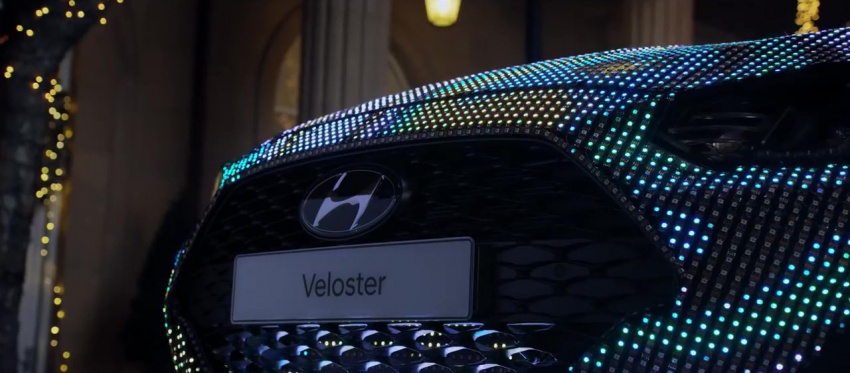 VIDEO: 2019 Hyundai Veloster teased with LED show 755513