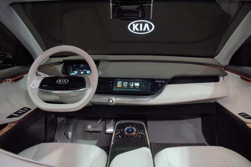 Kia Niro EV Concept makes its debut at 2018 CES 758110