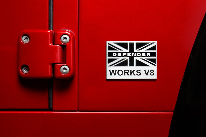Land Rover Defender Works V8 – 150-unit special run 765824