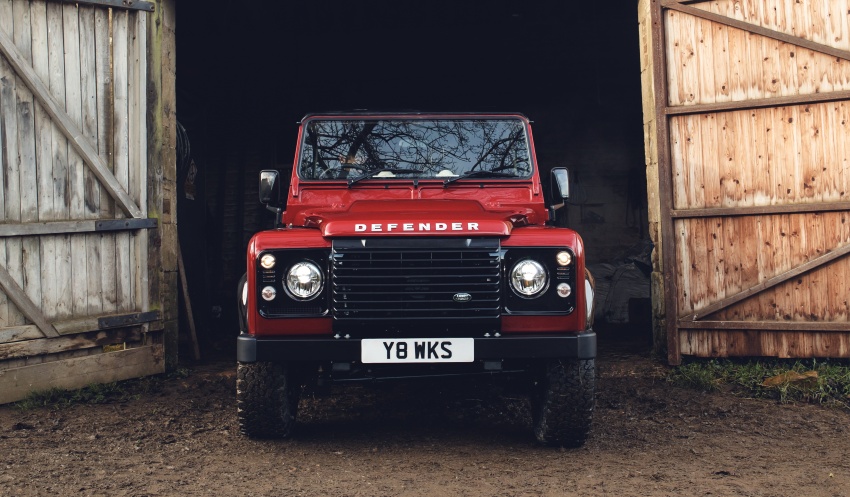 Land Rover Defender Works V8 – 150-unit special run 765806