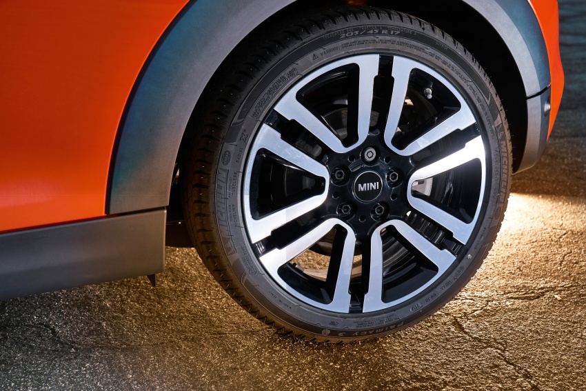2018 MINI hatchback, convertible facelift debuts in Detroit – revised engines, transmission options 760073