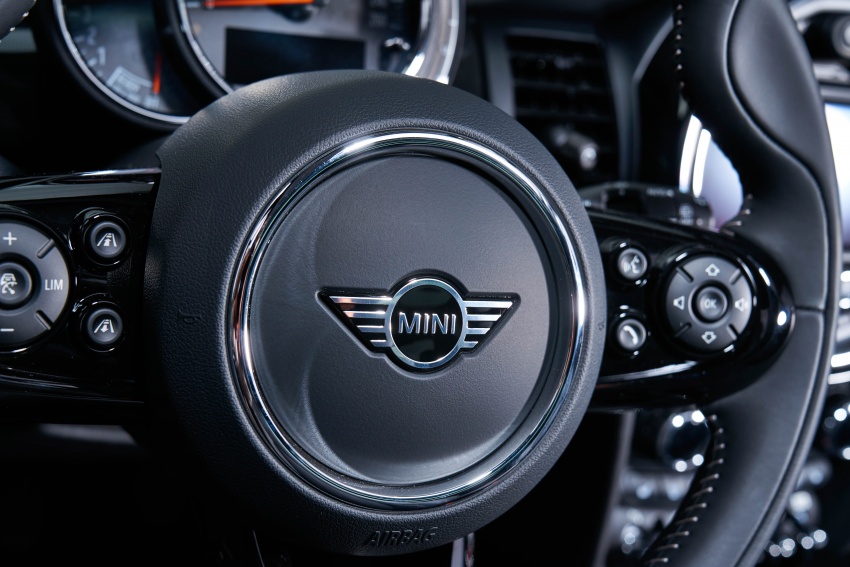2018 MINI hatchback, convertible facelift debuts in Detroit – revised engines, transmission options 760078