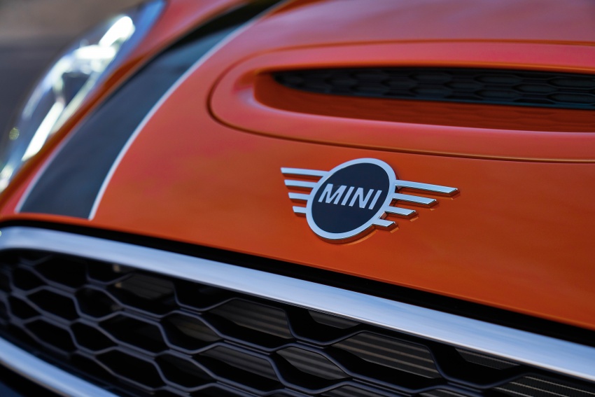 2018 MINI hatchback, convertible facelift debuts in Detroit – revised engines, transmission options 760121