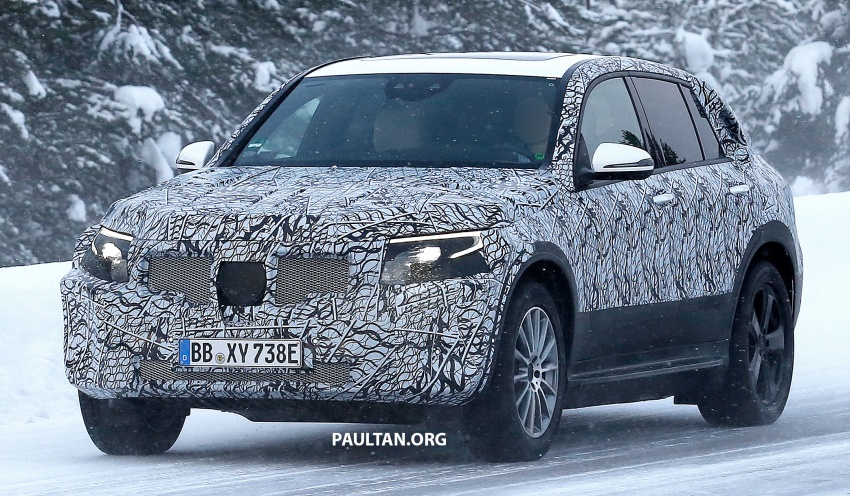 SPIED: Mercedes-Benz EQ C wearing production body 766940