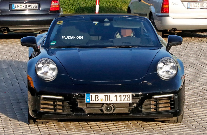 SPIED: 992 Porsche 911 Cabriolet spotted, roof down 756186