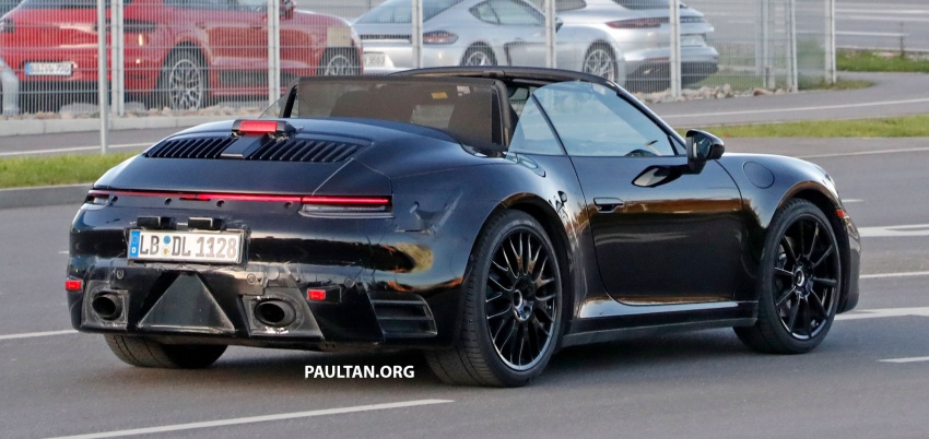 SPIED: 992 Porsche 911 Cabriolet spotted, roof down 756200