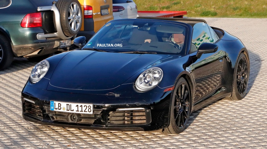 SPIED: 992 Porsche 911 Cabriolet spotted, roof down 756187
