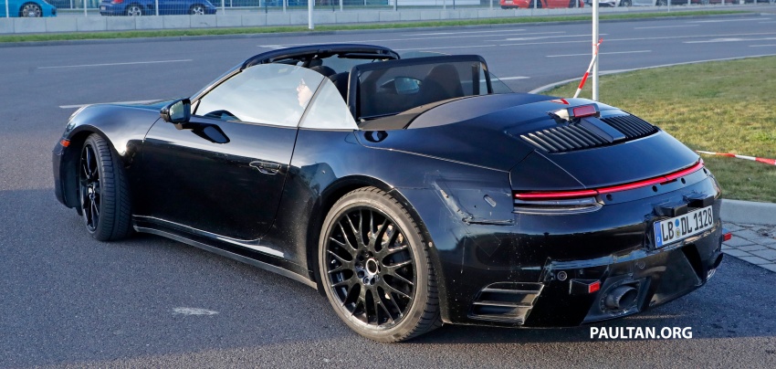 SPIED: 992 Porsche 911 Cabriolet spotted, roof down 756194