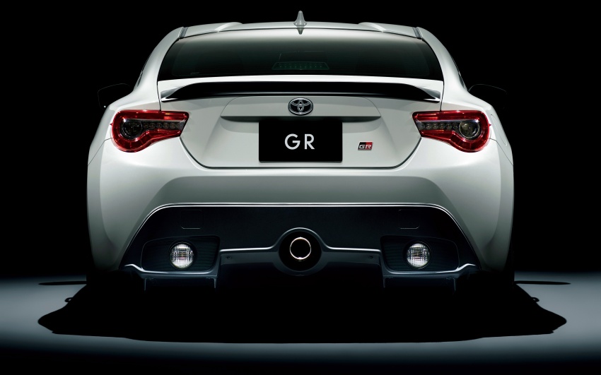Toyota Yaris GRMN, 86 GR, Prius c GR Sport dan Prius v GR Sport – model lebih sporty dilancarkan di Jepun 770568