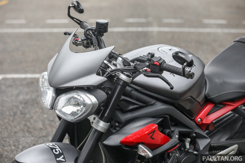 REVIEW: Triumph Street Triple 765RS, 765S and 675R 764706