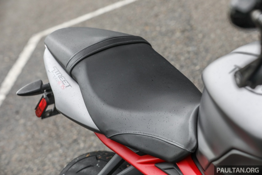 REVIEW: Triumph Street Triple 765RS, 765S and 675R 764738