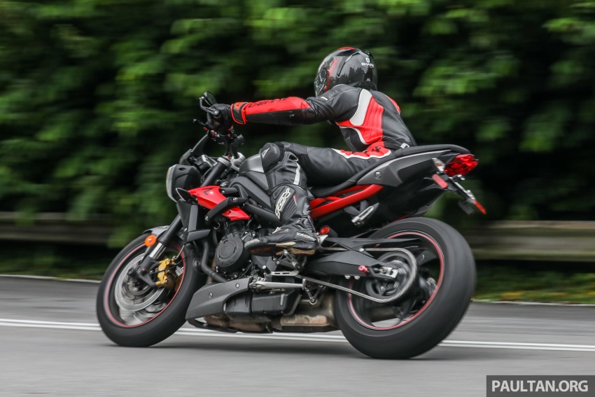 REVIEW: Triumph Street Triple 765RS, 765S and 675R 764767