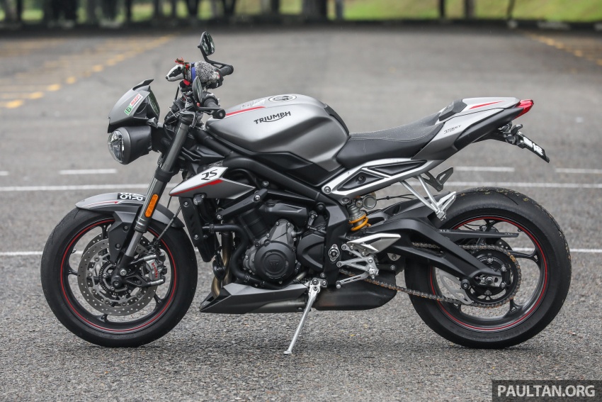 REVIEW: Triumph Street Triple 765RS, 765S and 675R 764117