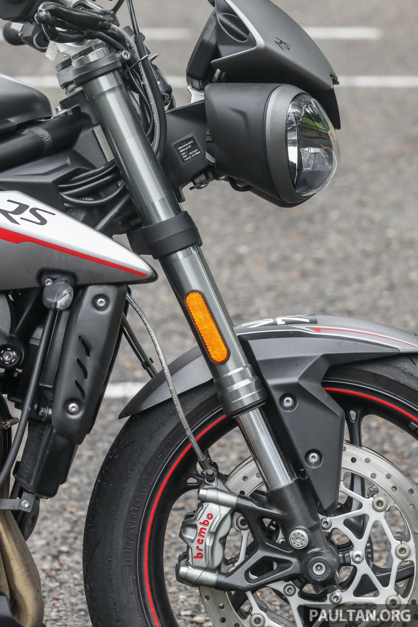 REVIEW: Triumph Street Triple 765RS, 765S and 675R 764126