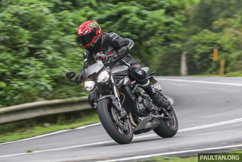 REVIEW: Triumph Street Triple 765RS, 765S and 675R 764153
