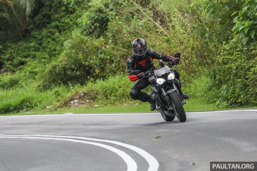 REVIEW: Triumph Street Triple 765RS, 765S and 675R 764155