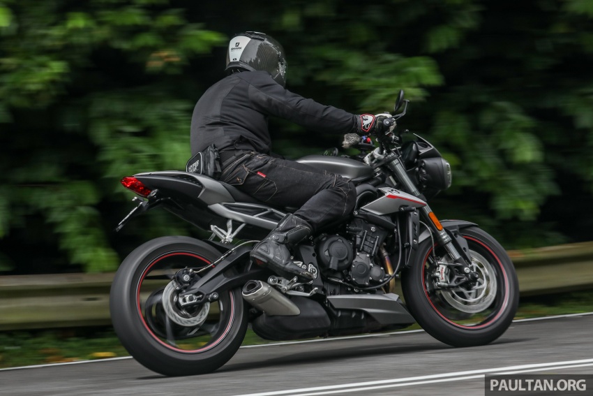 REVIEW: Triumph Street Triple 765RS, 765S and 675R 764163