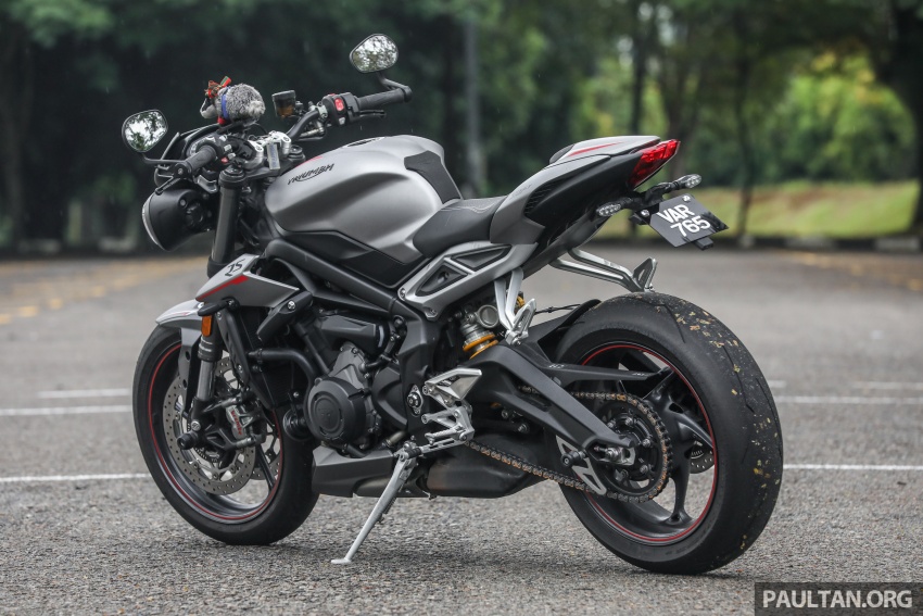 REVIEW: Triumph Street Triple 765RS, 765S and 675R 764114