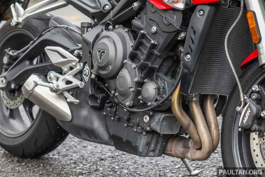 REVIEW: Triumph Street Triple 765RS, 765S and 675R 764807