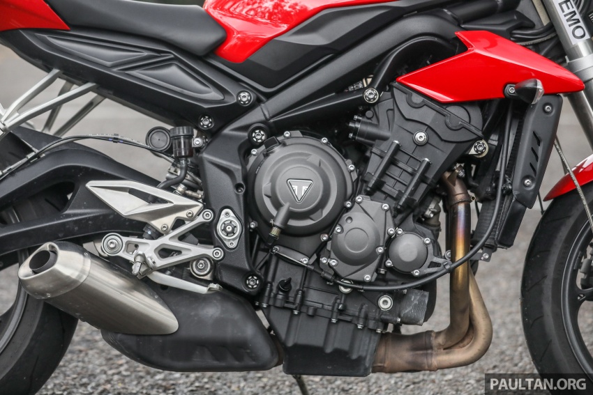 REVIEW: Triumph Street Triple 765RS, 765S and 675R 764808