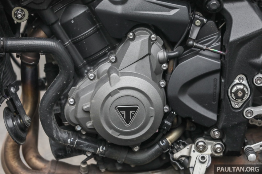REVIEW: Triumph Street Triple 765RS, 765S and 675R 764210