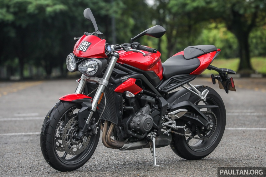 REVIEW: Triumph Street Triple 765RS, 765S and 675R 764775
