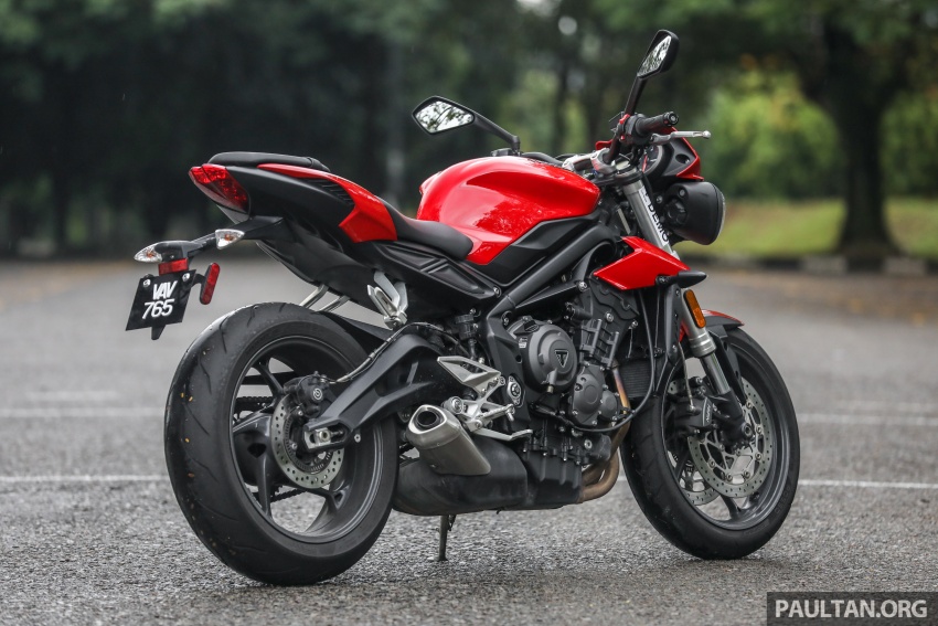 REVIEW: Triumph Street Triple 765RS, 765S and 675R 764777