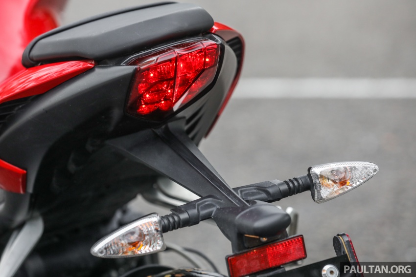 REVIEW: Triumph Street Triple 765RS, 765S and 675R 764838