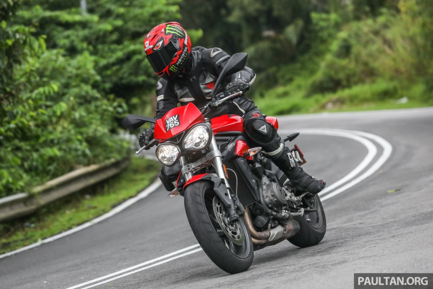 REVIEW: Triumph Street Triple 765RS, 765S and 675R 764846