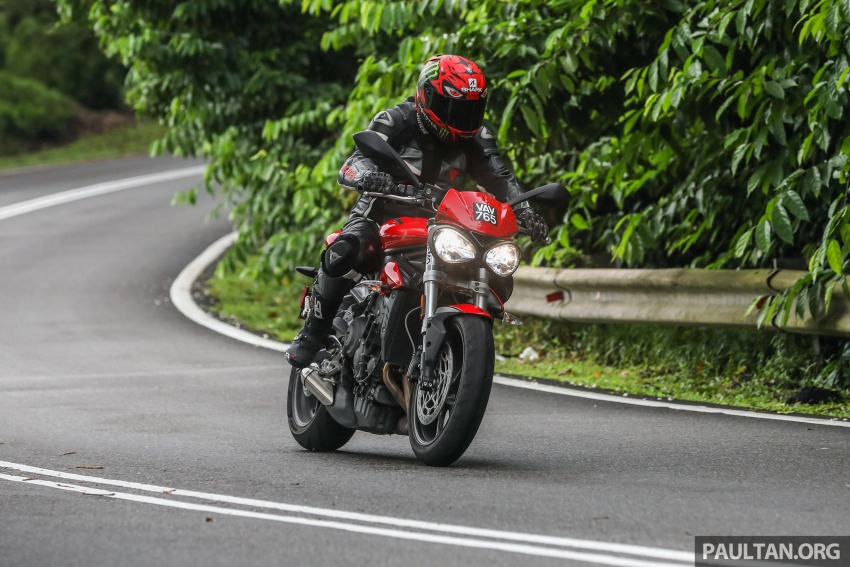 REVIEW: Triumph Street Triple 765RS, 765S and 675R 764245