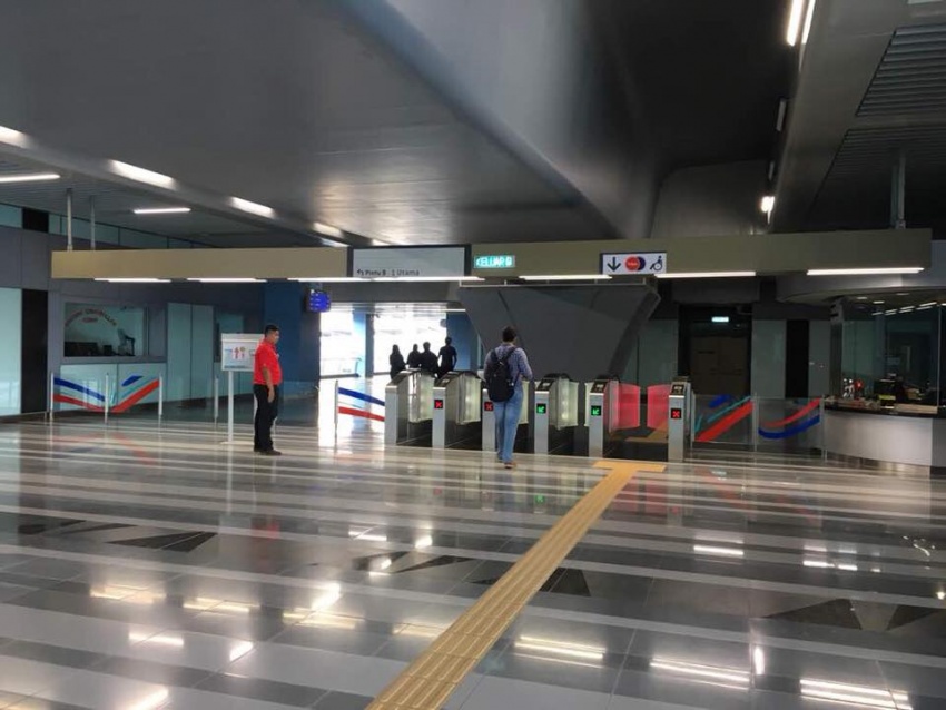 1 Utama link to Bandar Utama MRT Station now open 773655