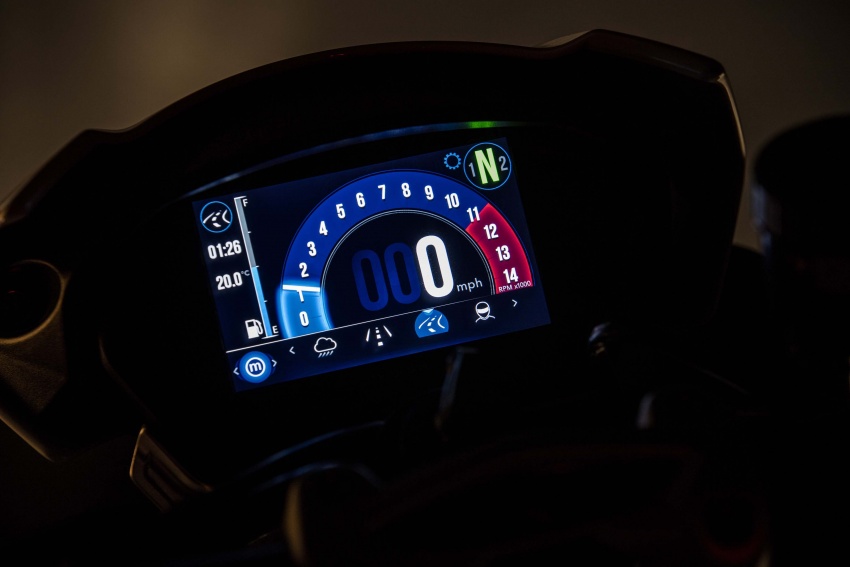 2018 Triumph Speed Triple 1050 – 150 PS, 117 Nm 775587