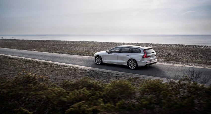 2018 Volvo V60 unveiled – new T6 Twin Engine PHEV 781387