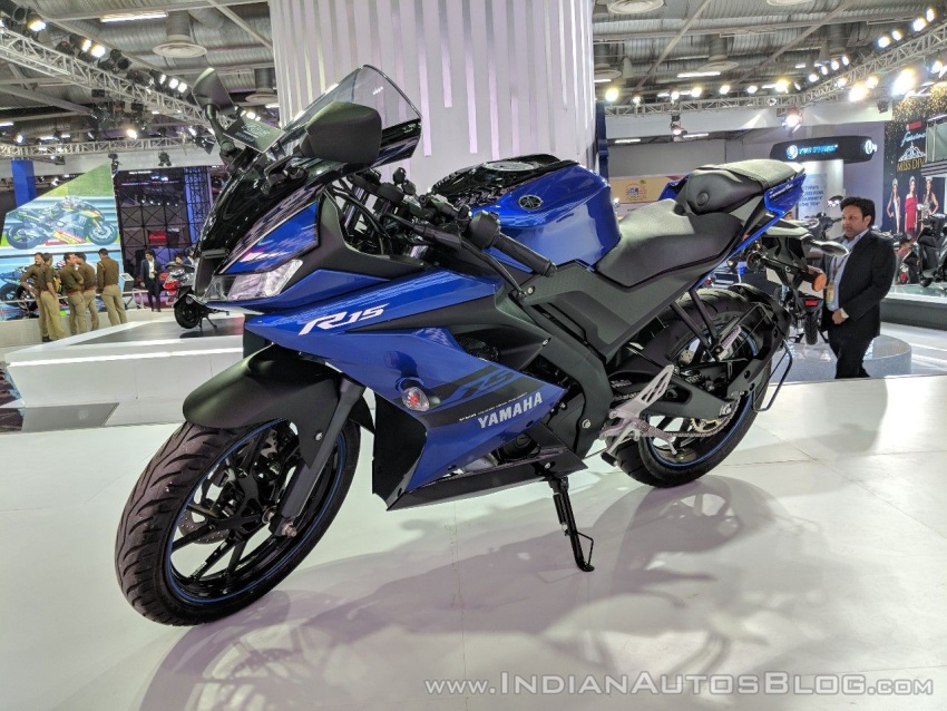 Yamaha YZF-R15 V3 masuk pasaran India – RM7,620 777041