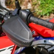 TUNGGANG UJI: Honda CRF250 Rally mampu tunjuk lagak atas jalan <em>offroad</em>, santai atas jalan berturap