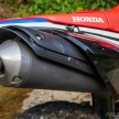 TUNGGANG UJI: Honda CRF250 Rally mampu tunjuk lagak atas jalan <em>offroad</em>, santai atas jalan berturap