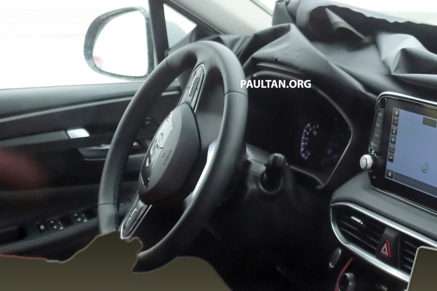 SPIED: First look at new Hyundai Santa Fe’s interior 773376