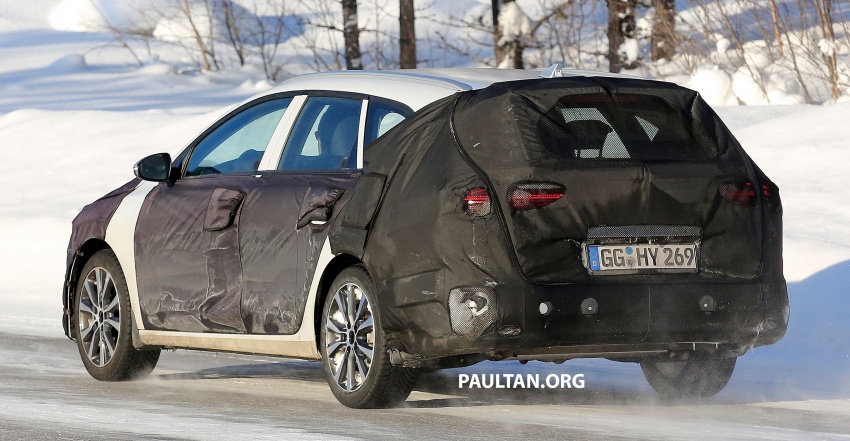 SPYSHOTS: Kia Ceed station wagon runs winter trials 784266