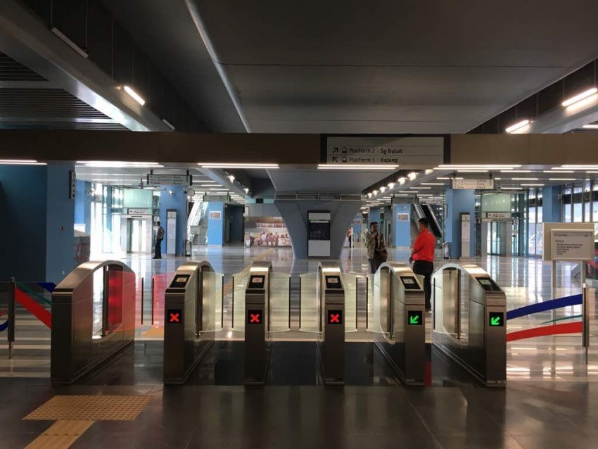 Laluan pejalan kaki yang menghubungkan stesen MRT Bandar Utama-One Utama mula dibuka hari ini 773321