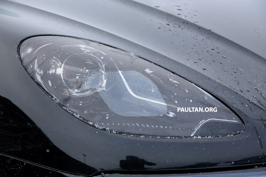 SPYSHOTS: 2019 Porsche Macan facelift in the cold 783590