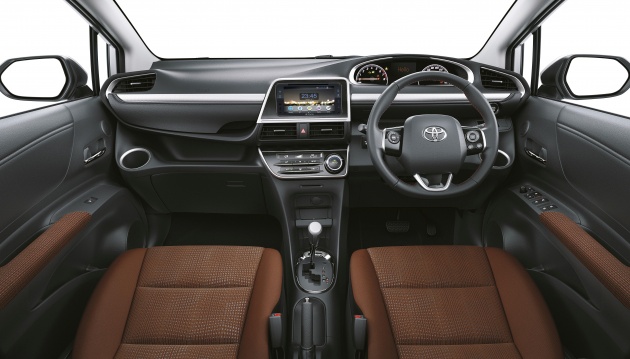Toyota Sienta dipertingkat dengan ciri baharu – RM97k