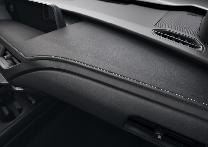 2019 Lexus UX SUV – slots under NX, 2.0 NA, hybrid 790130