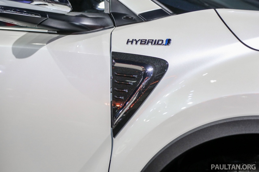 Bangkok 2018: Toyota C-HR with TRD, Modellista kits 796634