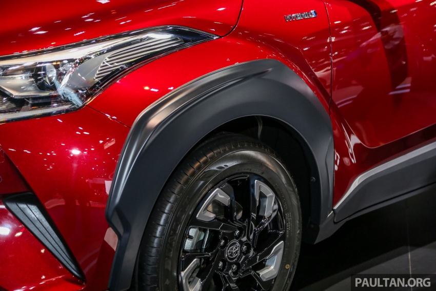 Bangkok 2018: Toyota C-HR with TRD, Modellista kits 796612